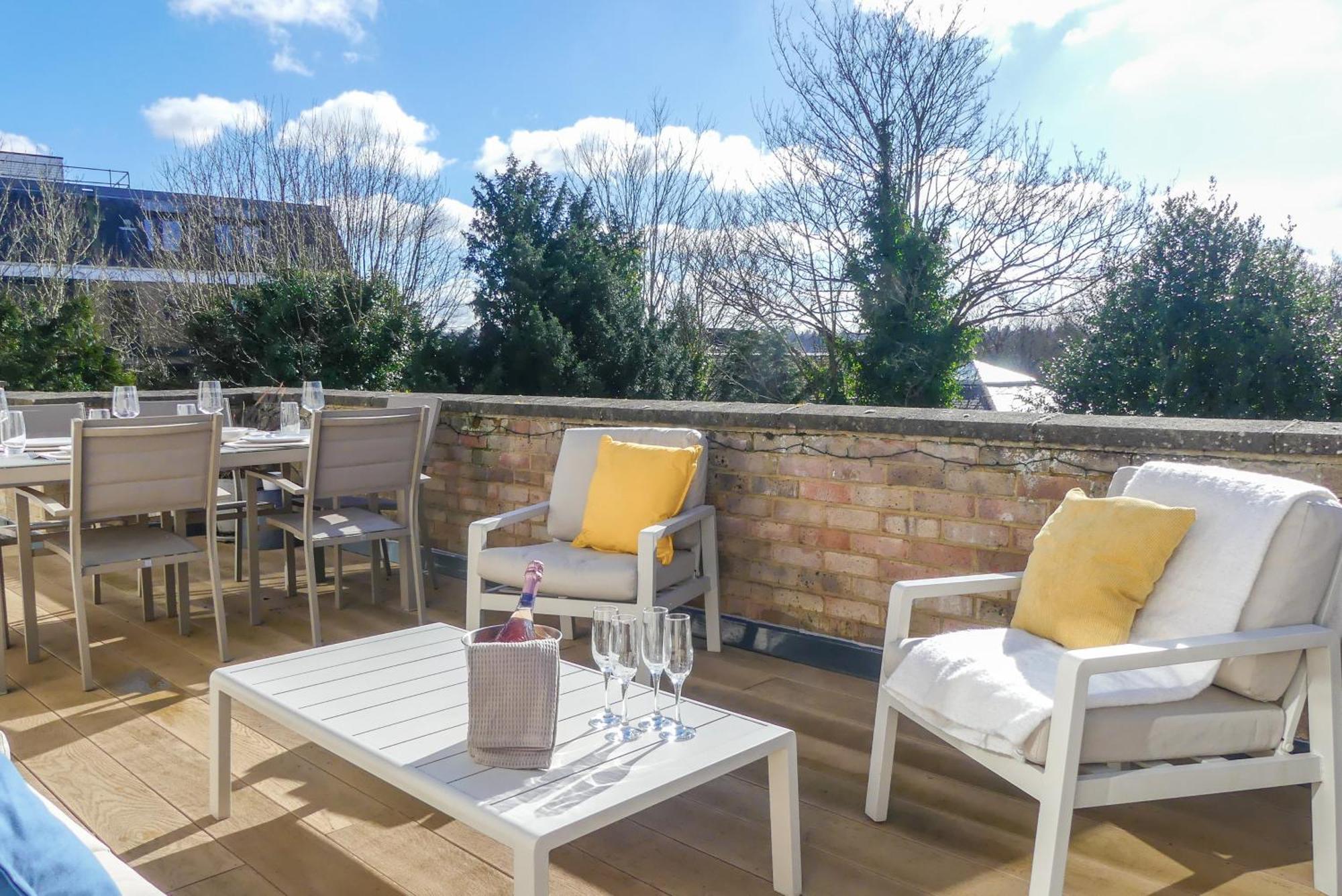 Luxury Penthouse W Balcony - 2X Free Parking Διαμέρισμα Royal Tunbridge Wells Εξωτερικό φωτογραφία